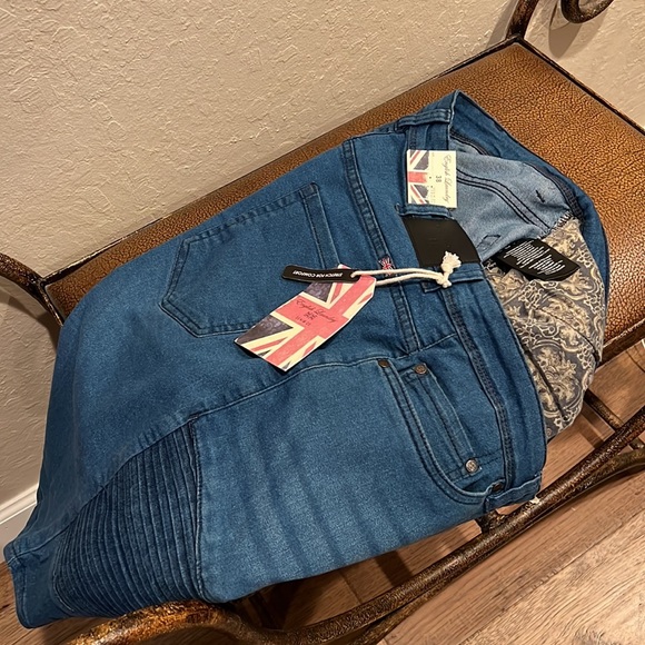 Brand New Rare Classic English Laundry Stone Washed Distressed Blue Jeans Shorts - Picture 8 of 8